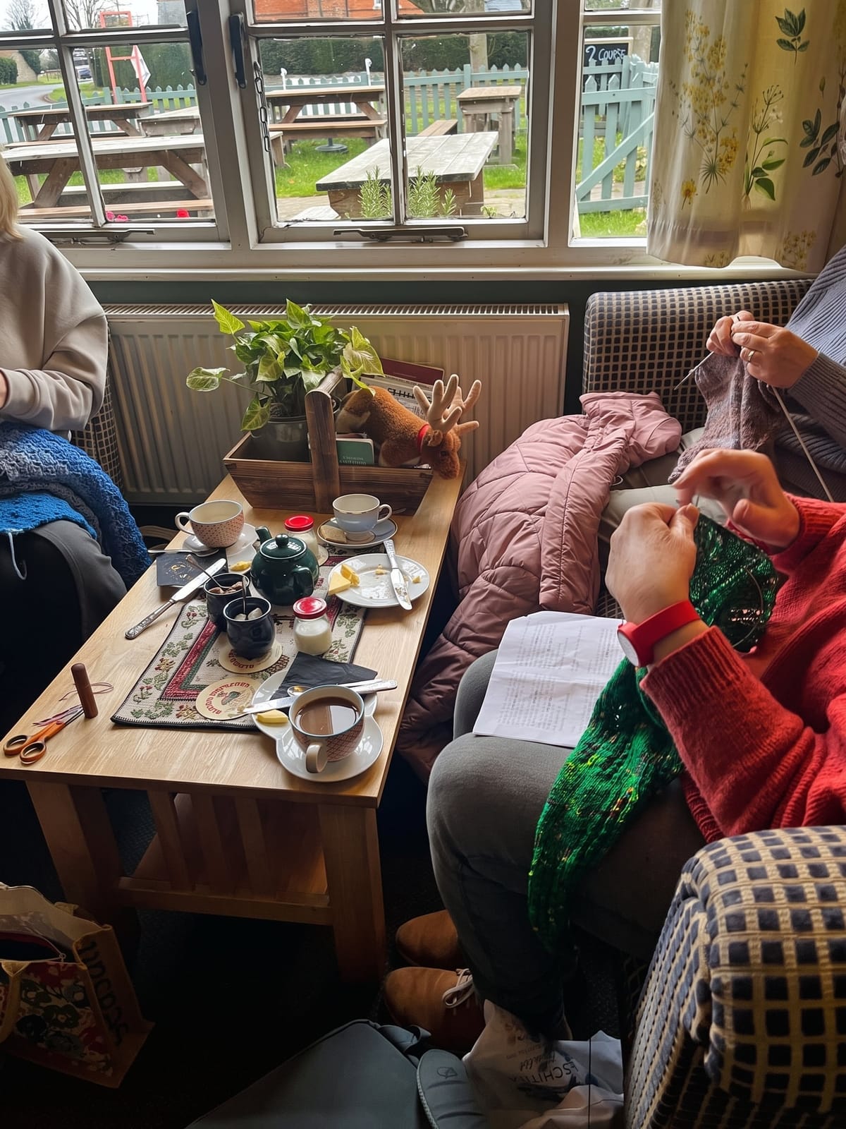 Coffee, Cake Knit and Natter